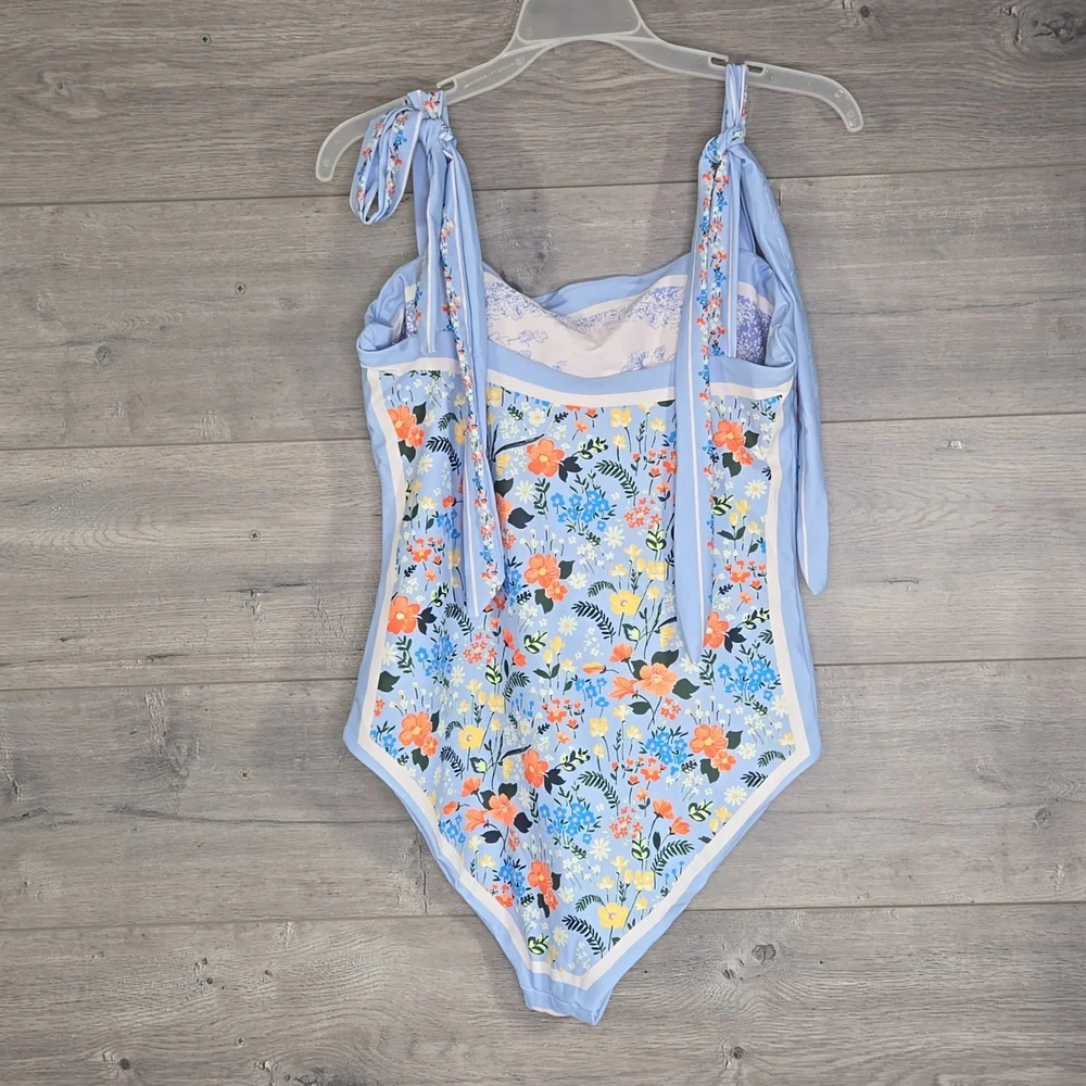 Women's Boho Floral Print Reversible One-Piece Swim Suit size Large NWOT - Picture 2 of 4